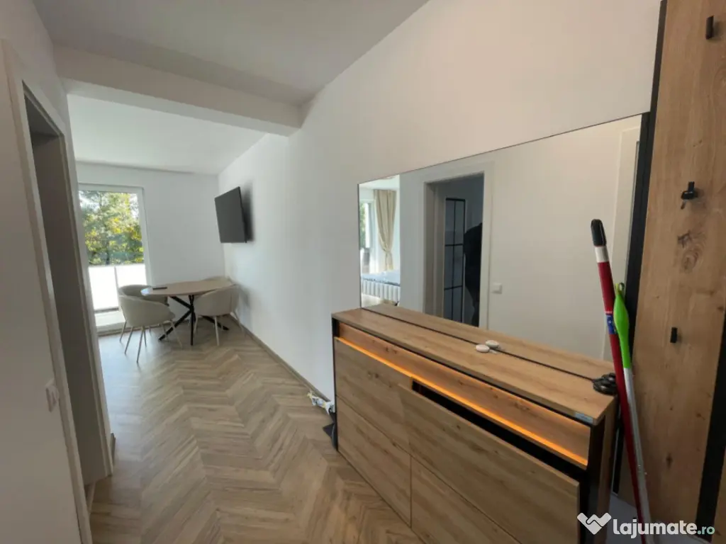 Garsoniera de inchiriat, 34 mp, zona Indepententei