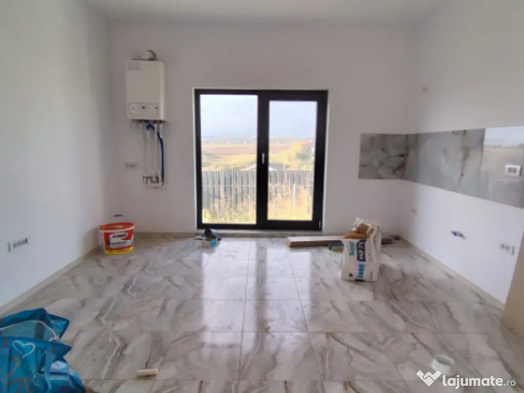 Vorovesti-Casa individuala cu 4 camere, plan parter 