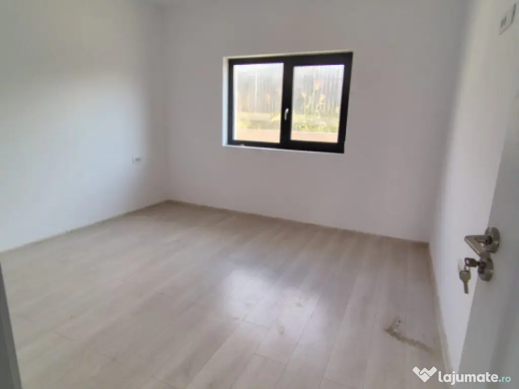 Vorovesti-Casa individuala cu 4 camere, plan parter 