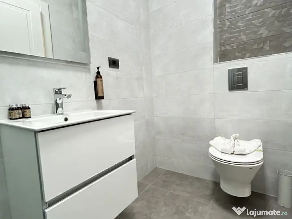 Apartament 3 camere loc parcare vedere la mare Sea ON Res...