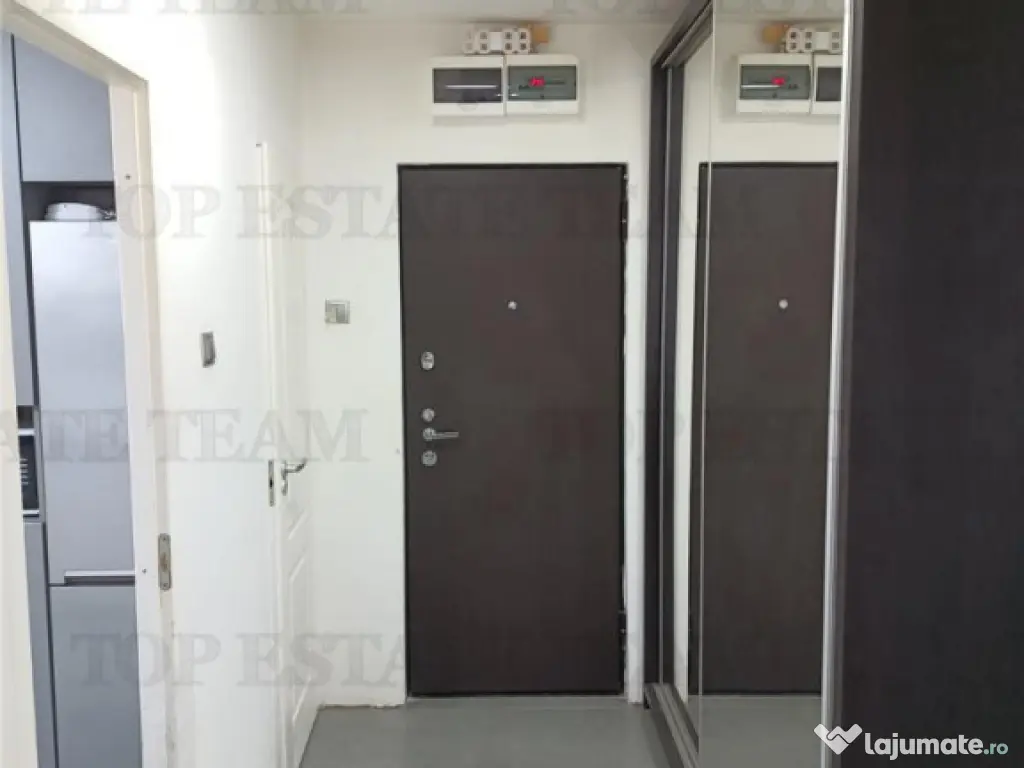 Apartament frumos intr-un bloc reabilitat, cu 3 camere si ba 