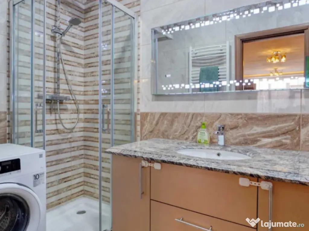 Apartament 3 camere, decomandat - zona Tractorul