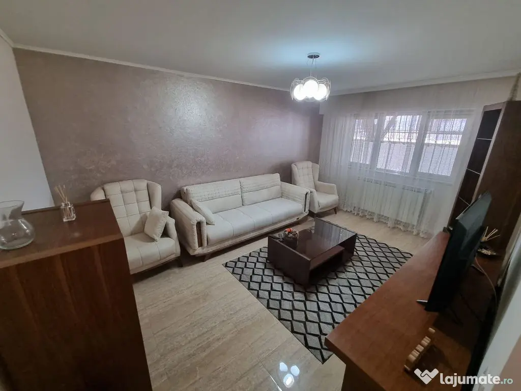 Capitol-apartament 3 camere decomandat finisat modern