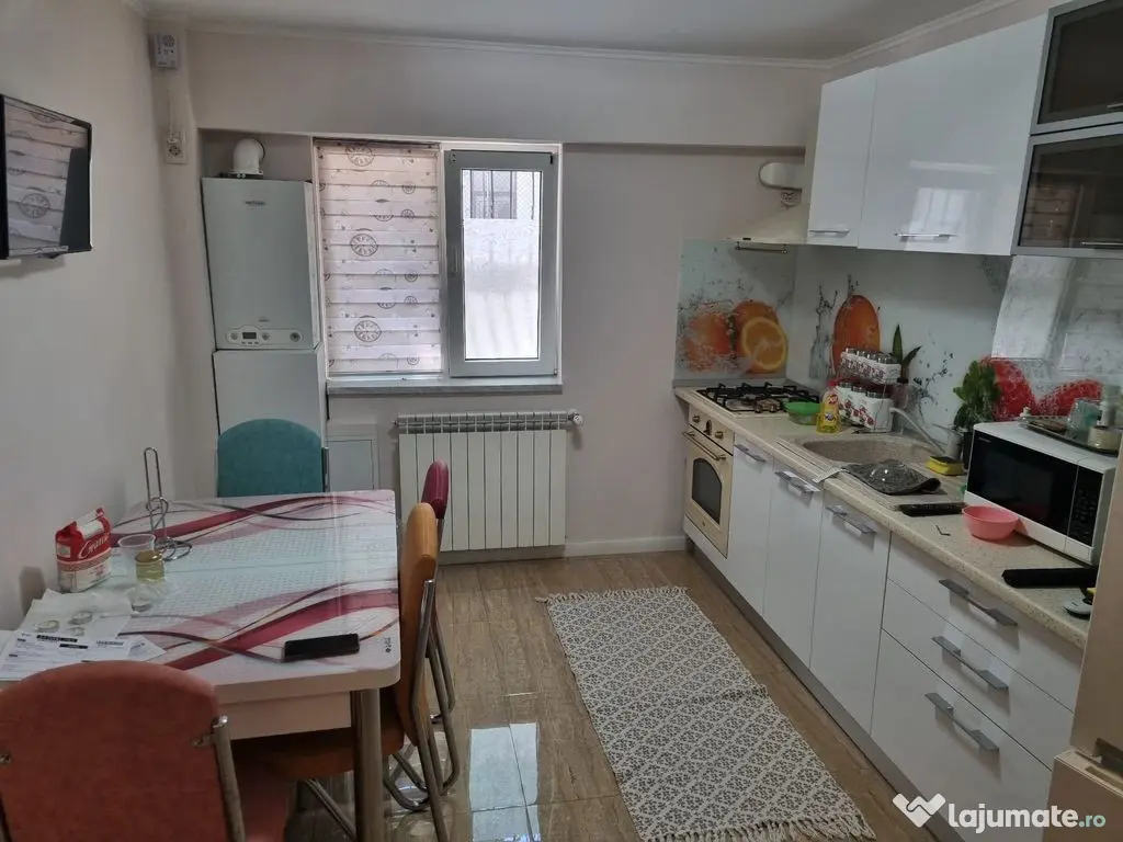 Capitol-apartament 3 camere decomandat finisat modern