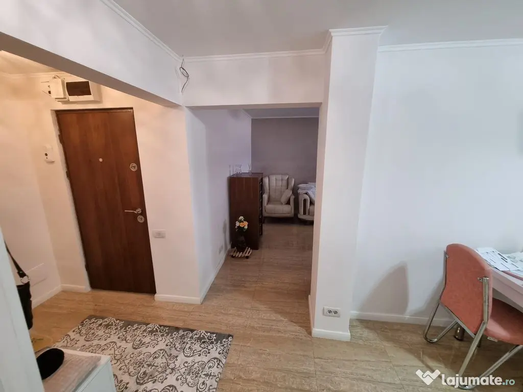 Capitol-apartament 3 camere decomandat finisat modern