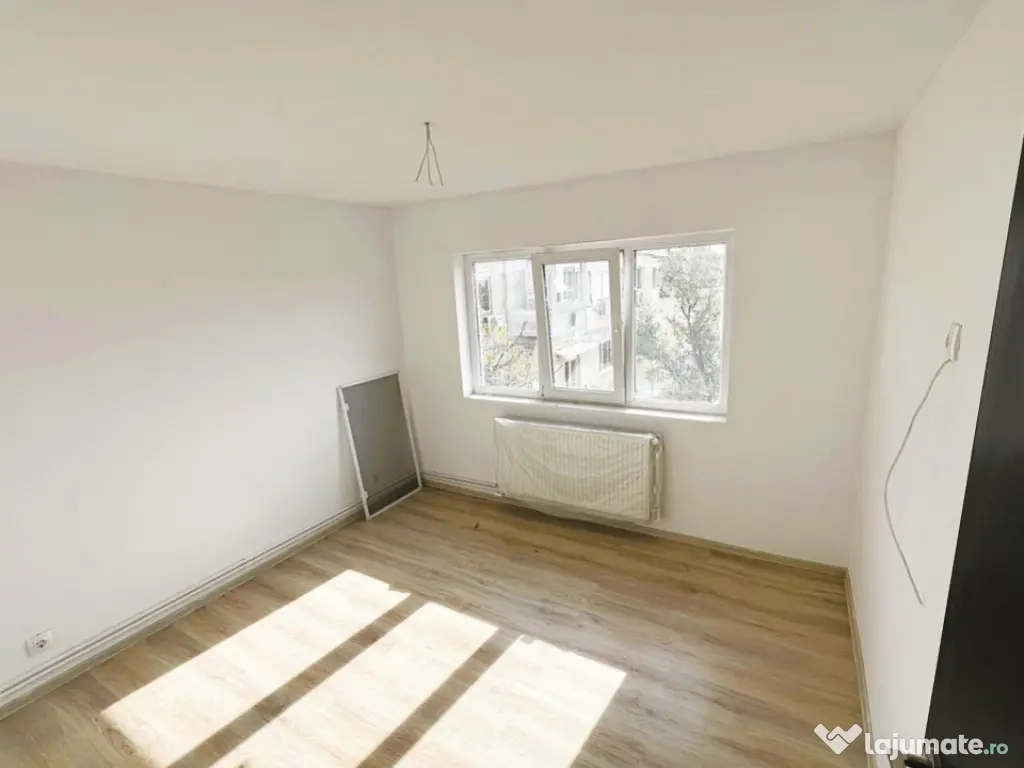 APARTAMENT 3 CAMERE RENOVAT, FINISAT, LIBER PENTRU MUTAT