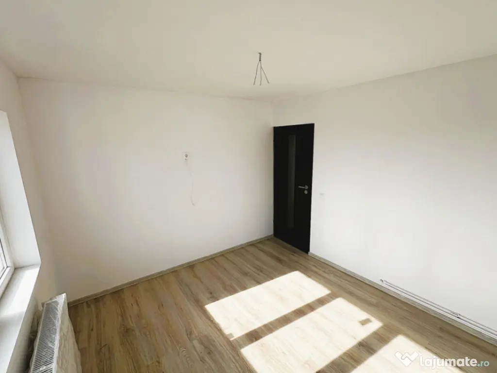 APARTAMENT 3 CAMERE RENOVAT, FINISAT, LIBER PENTRU MUTAT