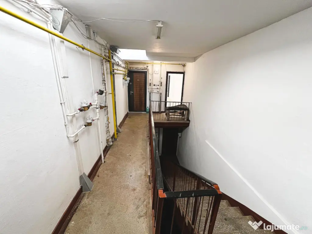 APARTAMENT 3 CAMERE RENOVAT, FINISAT, LIBER PENTRU MUTAT