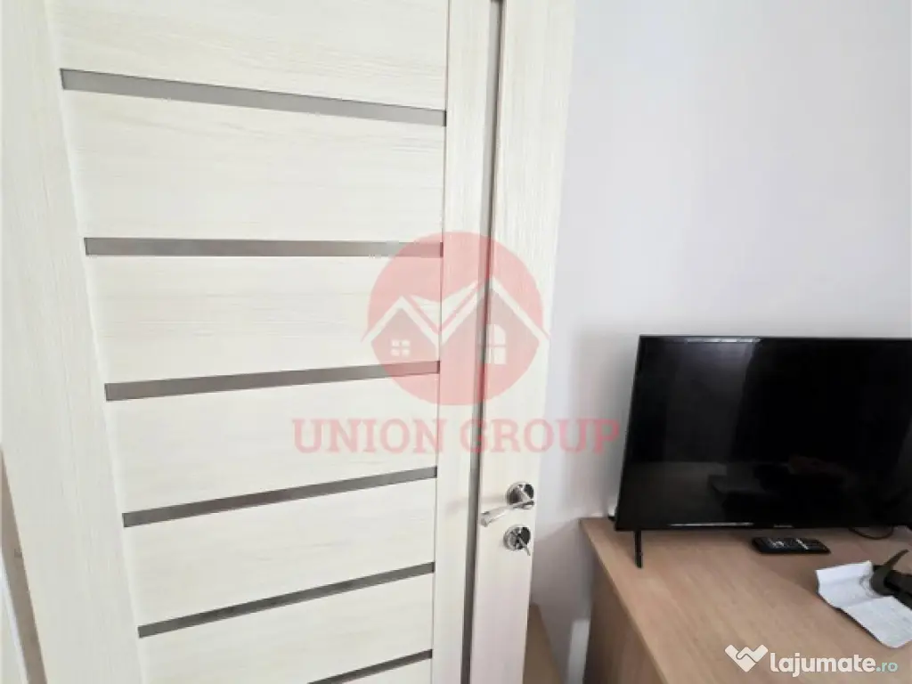 Apartament 3 Camere, Decomandat, Renovat, Navodari