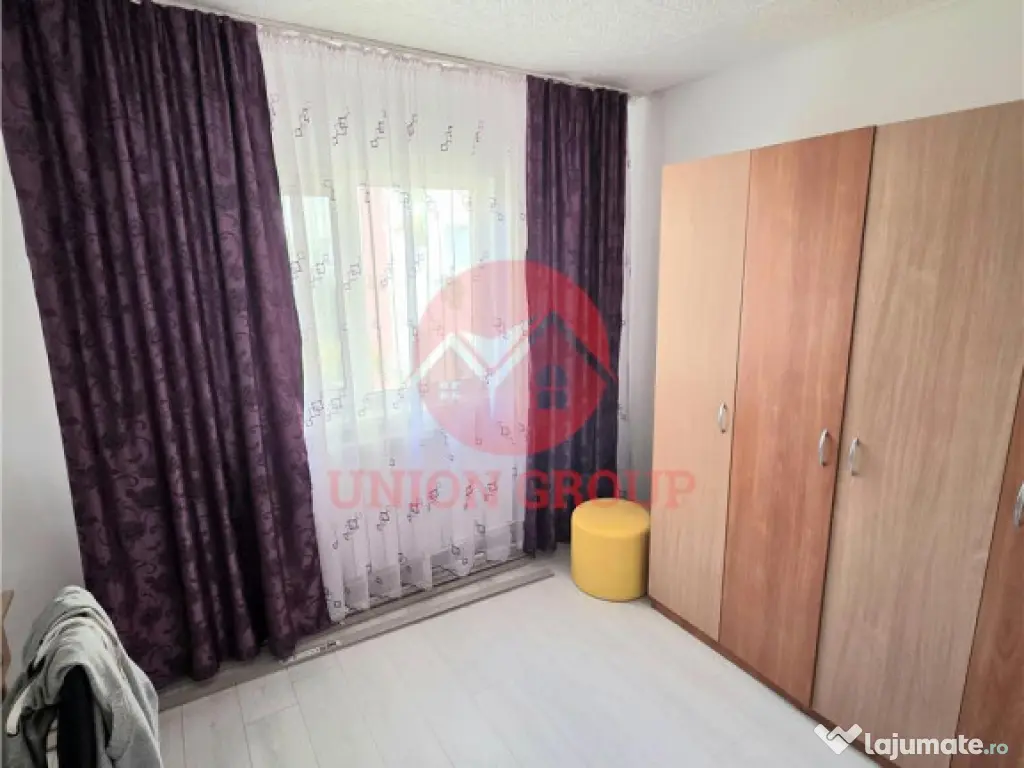 Apartament 3 Camere, Decomandat, Renovat, Navodari