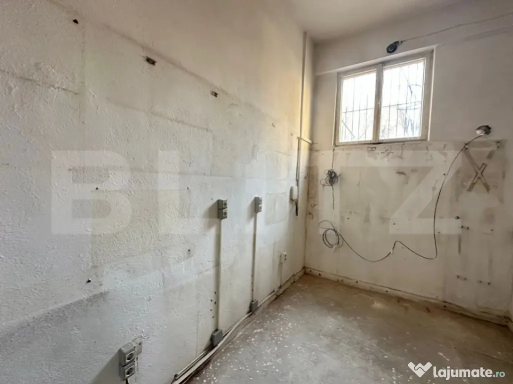 Spațiu comercial de închiriat, zona Decebal – poziție e