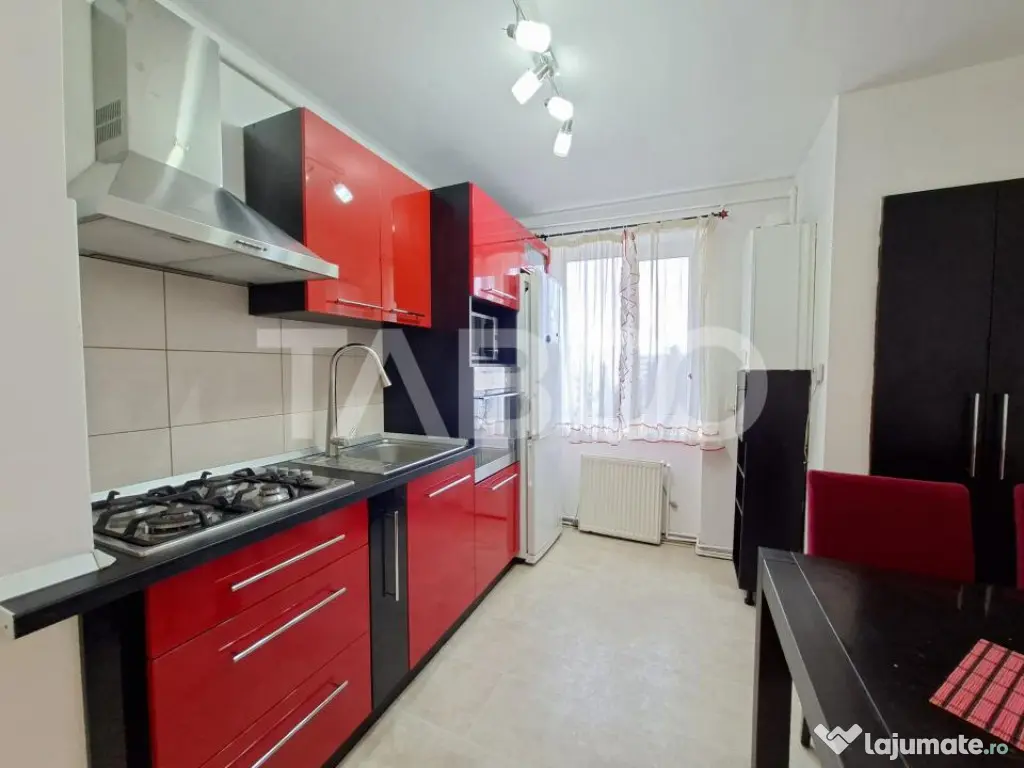 Apartament cu 3 camere si balcon de inchiriat in Sibiu zona