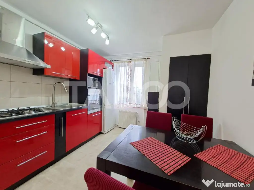 Apartament cu 3 camere si balcon de inchiriat in Sibiu zona