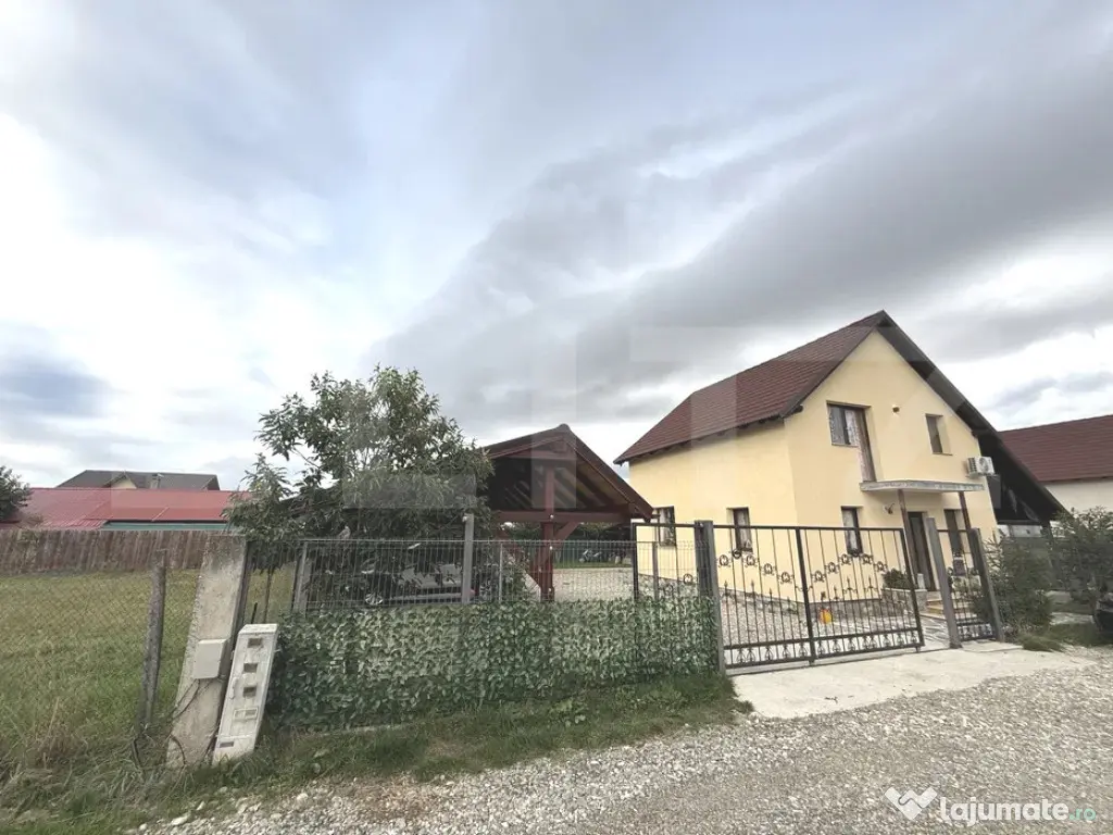 REDUCERE!! Vulcan – casă de vânzare cu panoramă montan? 