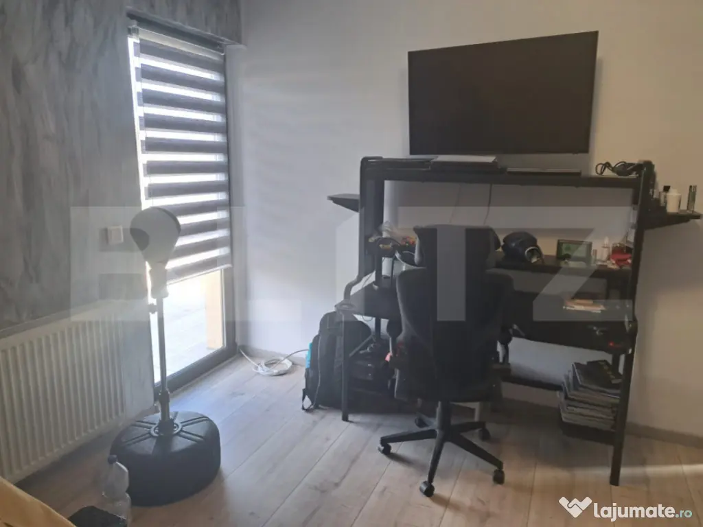 REDUCERE!! Vulcan – casă de vânzare cu panoramă montan? 