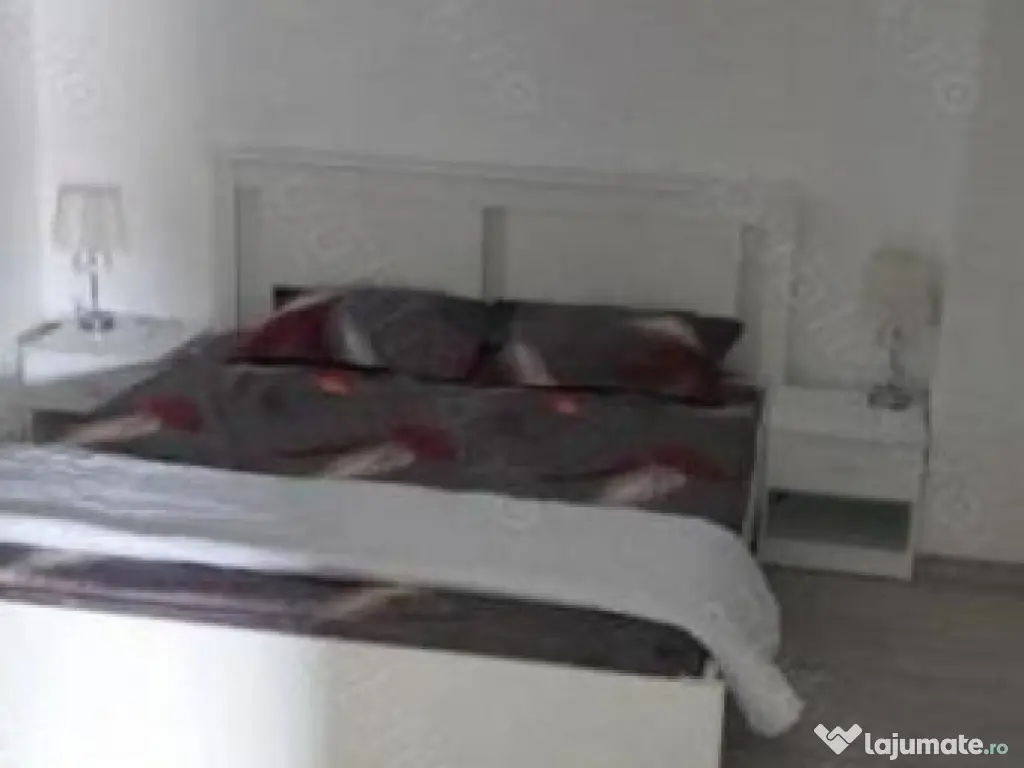 Faleza Nord, Stadion, casa de vanzare