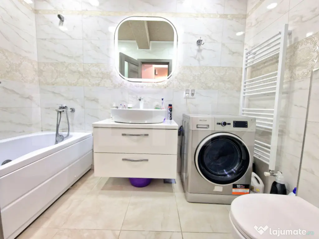 Apartament cu 3 camere, finisat modern, 62 mp, balcon, garaj