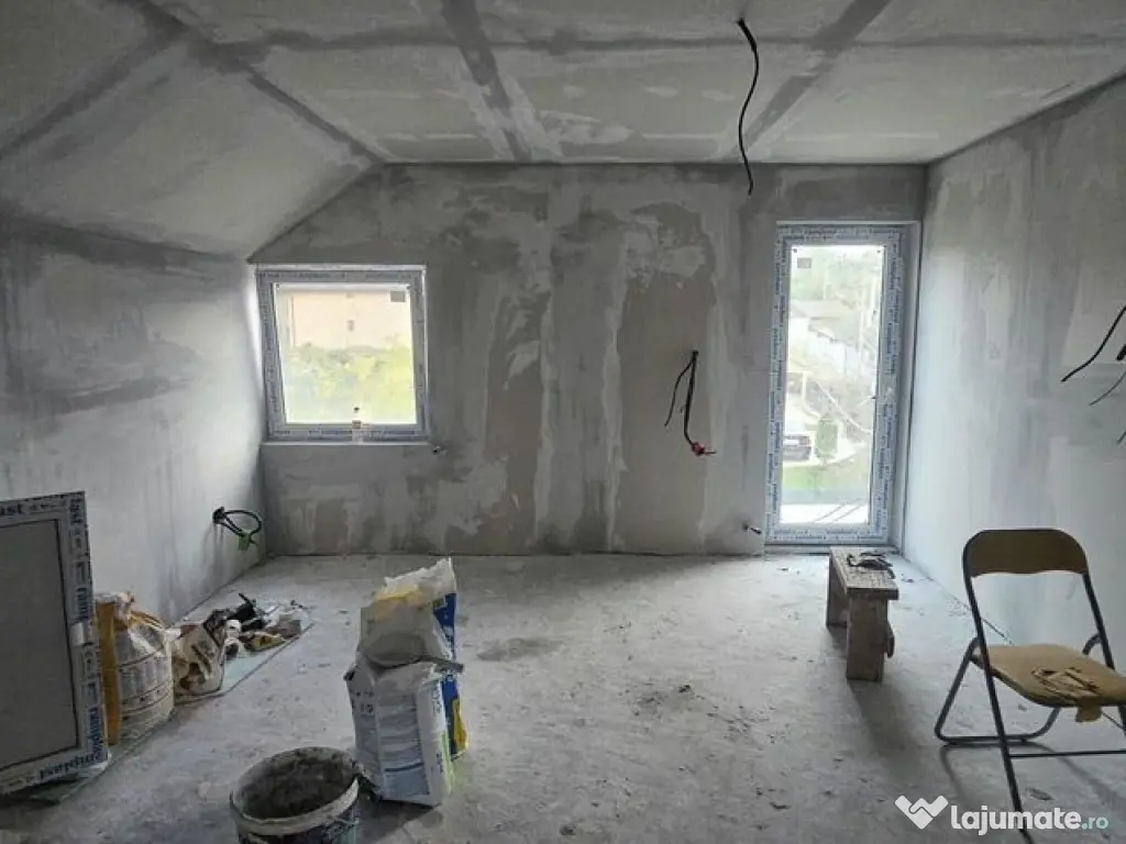 Vila noua, P+M, teren 350 mp - zona Bariera Traian - COMI... 