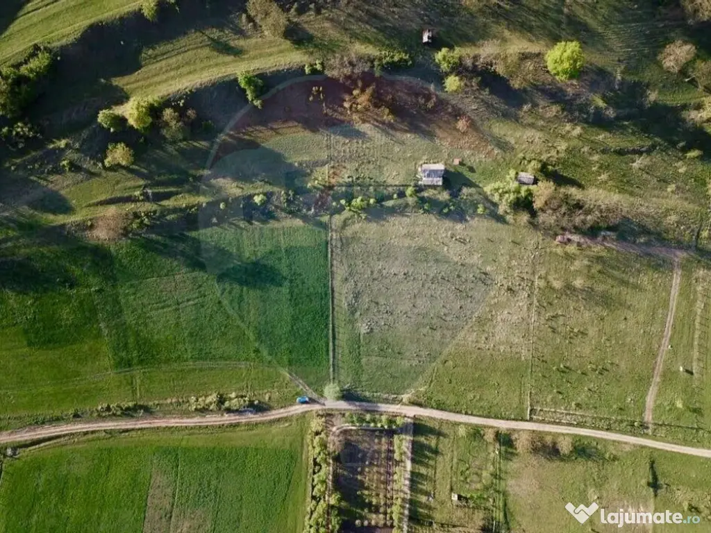 Teren intravilan 2000mp, lângă barajul Ighis