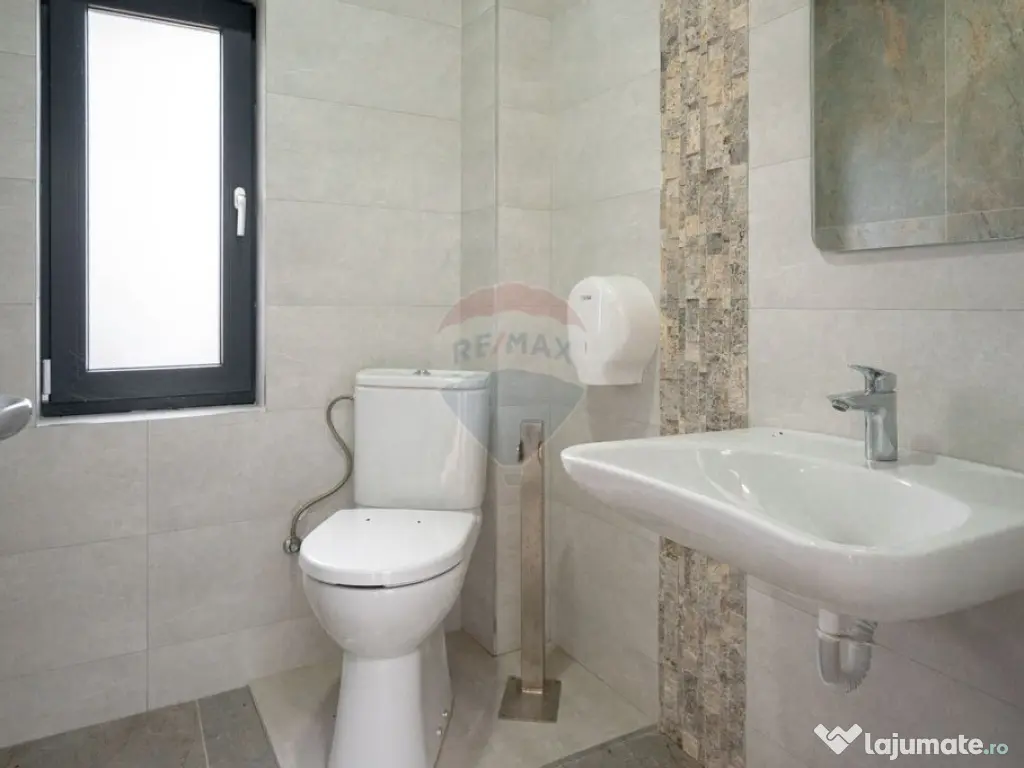 Casă nouă în Stupini: 4 camere, 3 băi și teren gener... 