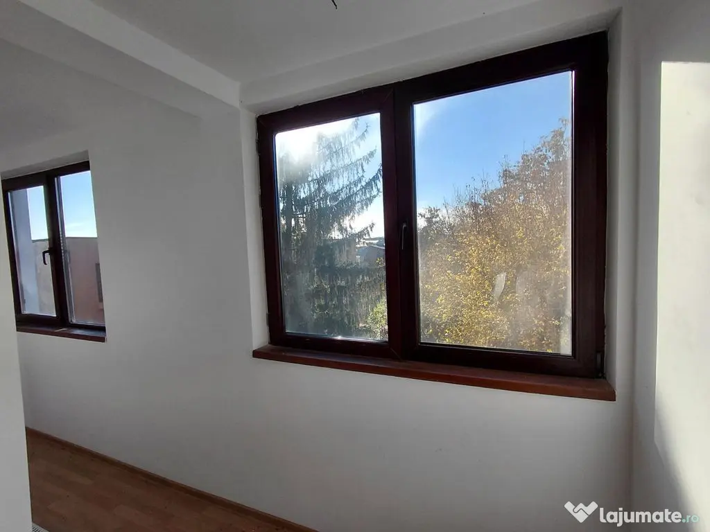 De vânzare – Casă D+P+2E+M în zona ultracentrală id... 