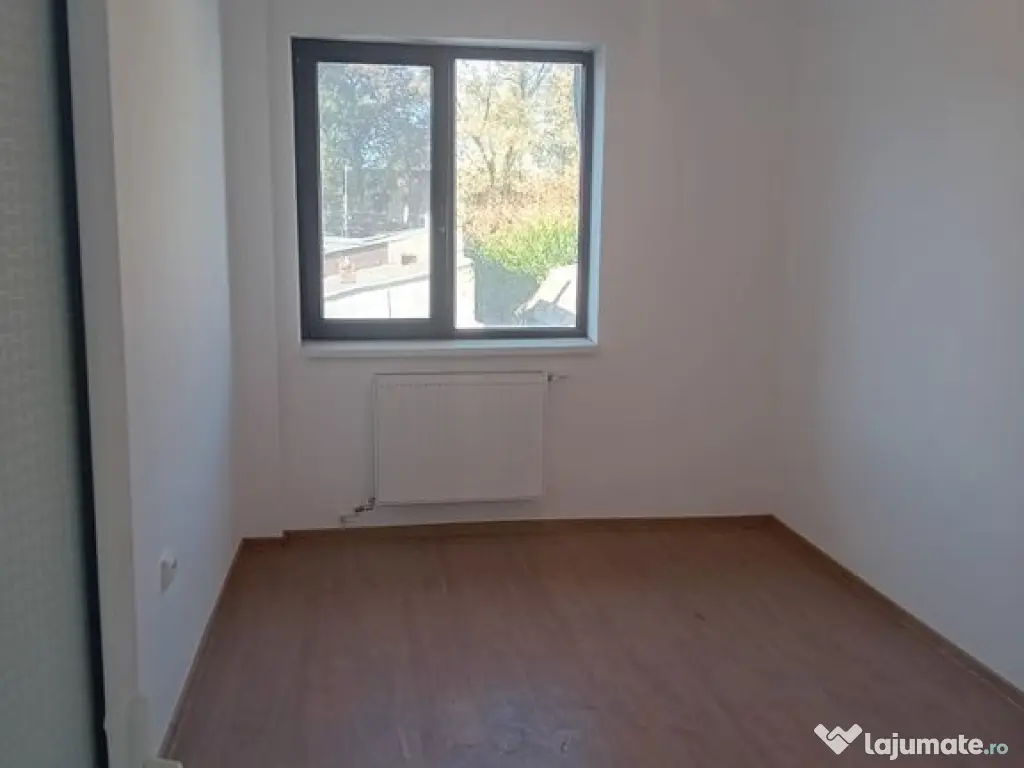 De vânzare – Casă D+P+2E+M în zona ultracentrală id... 