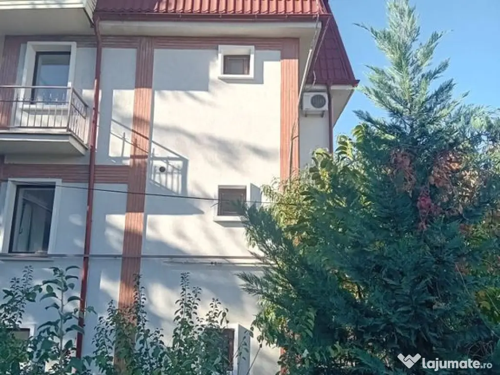 De vânzare – Casă D+P+2E+M în zona ultracentrală id... 