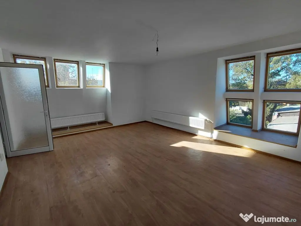 De vânzare – Casă D+P+2E+M în zona ultracentrală id... 