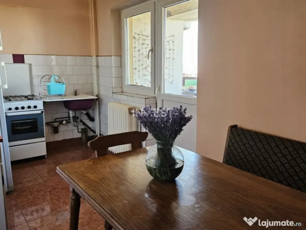 Apartament de vanzare, 3 camere si 2 bai, zona Gara , Iasi
