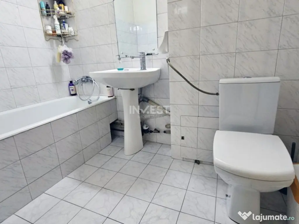 Apartament de vanzare, 3 camere si 2 bai, zona Gara , Iasi