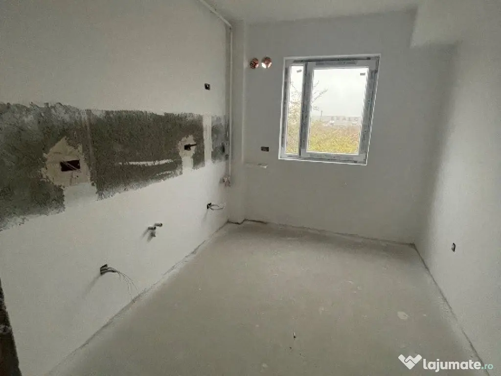 Apartament decomandat, balcon, toate utilitățile, Sos Alexandriei 