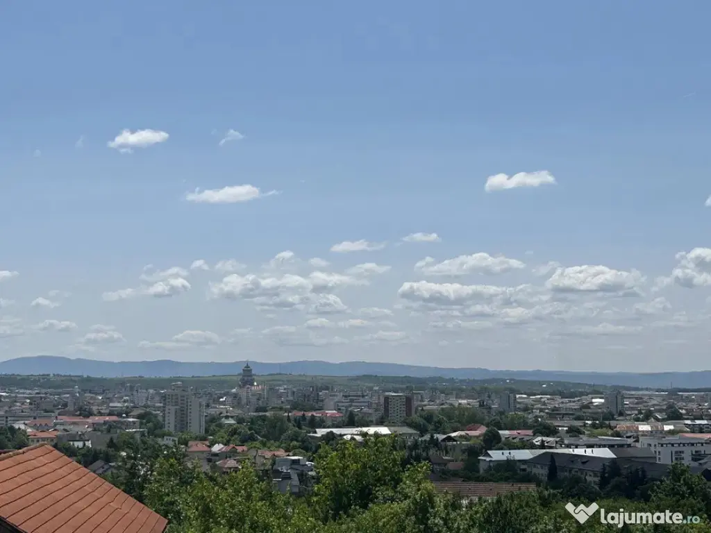 Parcelă de 3.72 ari – zonă Valea Rosie