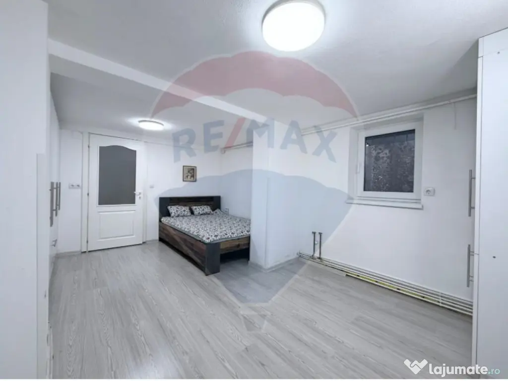 Apartament Spațios și Luminos în Zona Centrală-Inchir... 