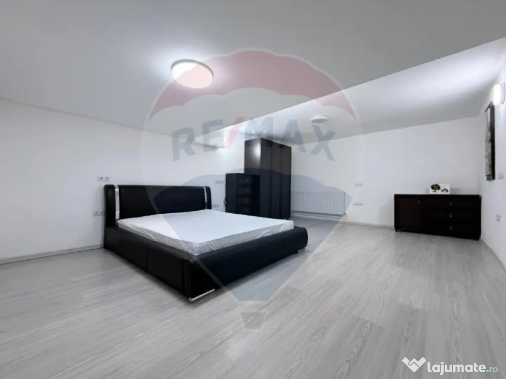 Apartament Spațios și Luminos în Zona Centrală-Inchir... 
