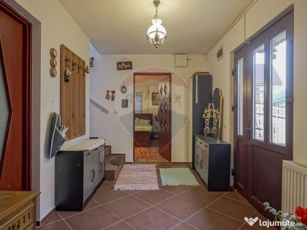 Comision 0 %! Casă de vânzare în Săcele, zona Cernatu! 