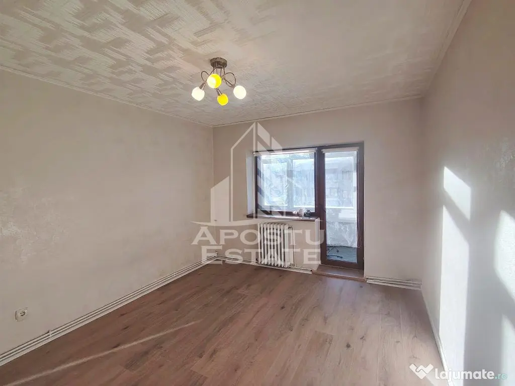 Apartament 3 camere cu balcon si priveliste placuta I zon...