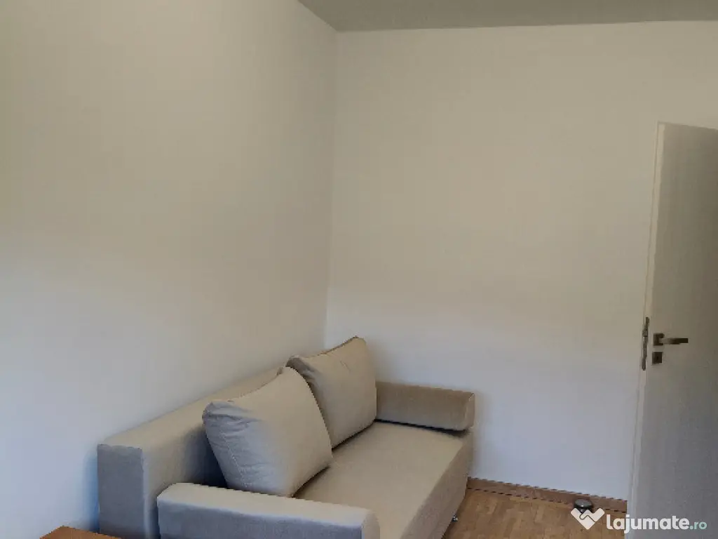 Predeal-Apartament cu trei camere ,mobilat si utilat 