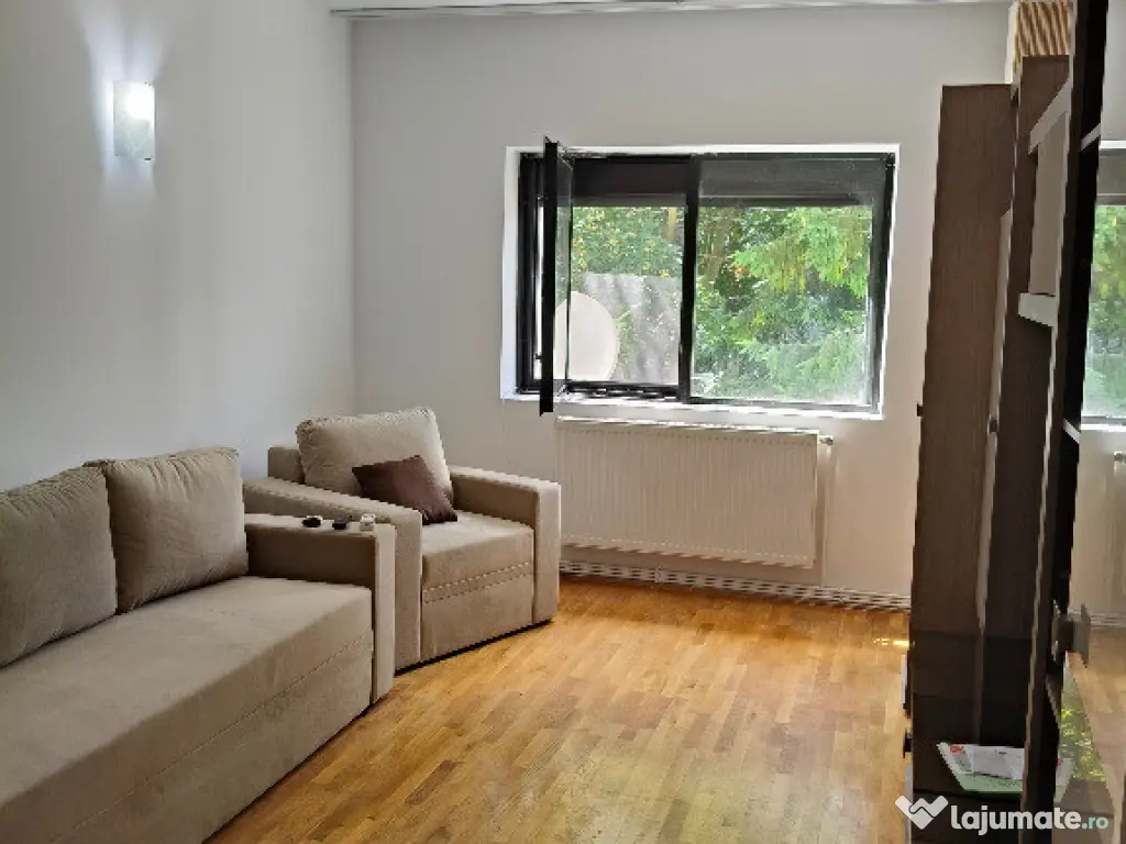 Predeal-Apartament cu trei camere ,mobilat si utilat 