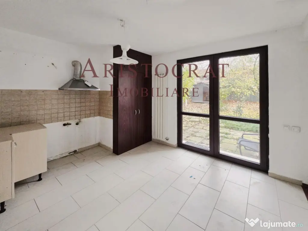 Vila 4 camere Paradisul Verde 