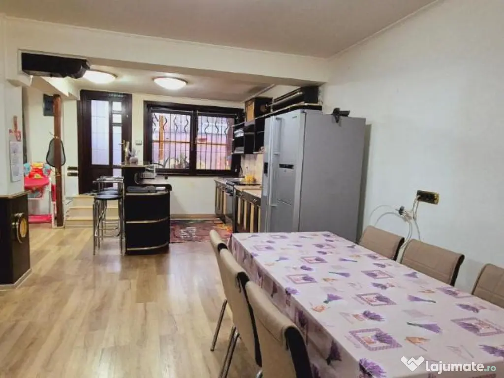 Pensiune cu 21 camere situata in Sinaia 