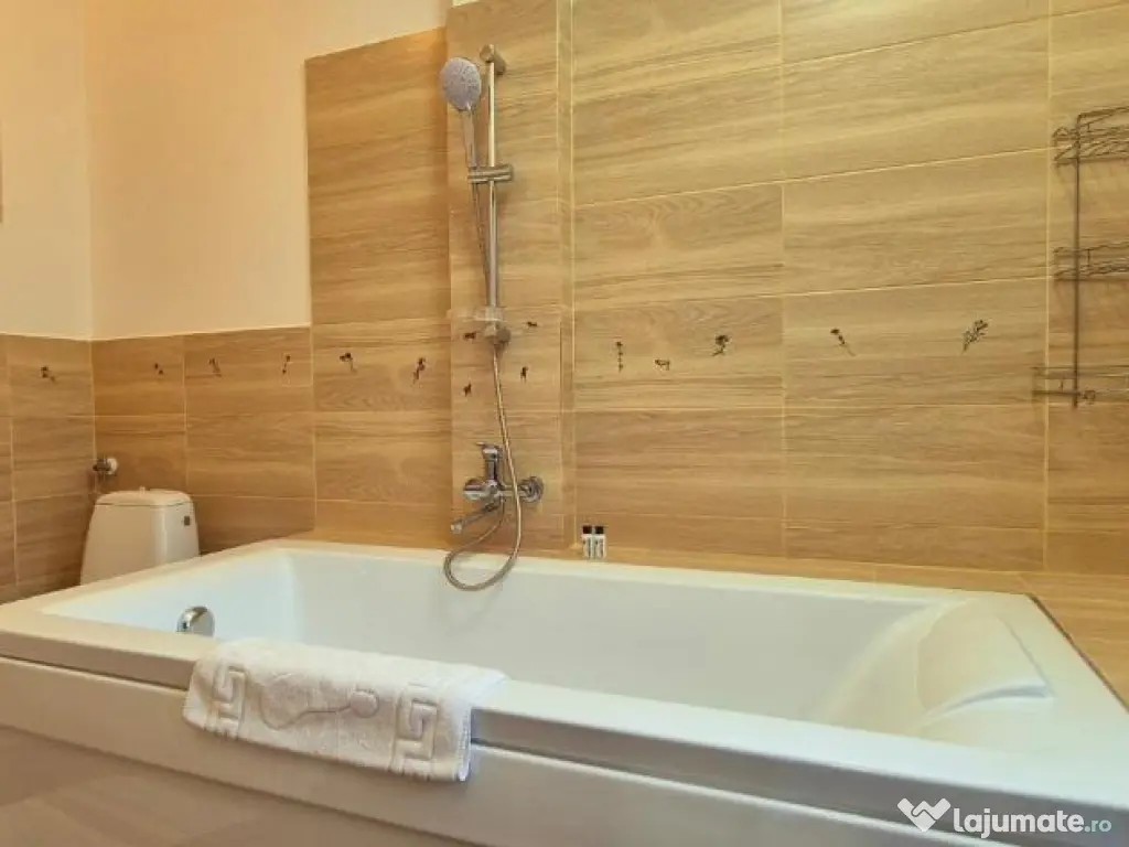 Pensiune cu 21 camere situata in Sinaia 