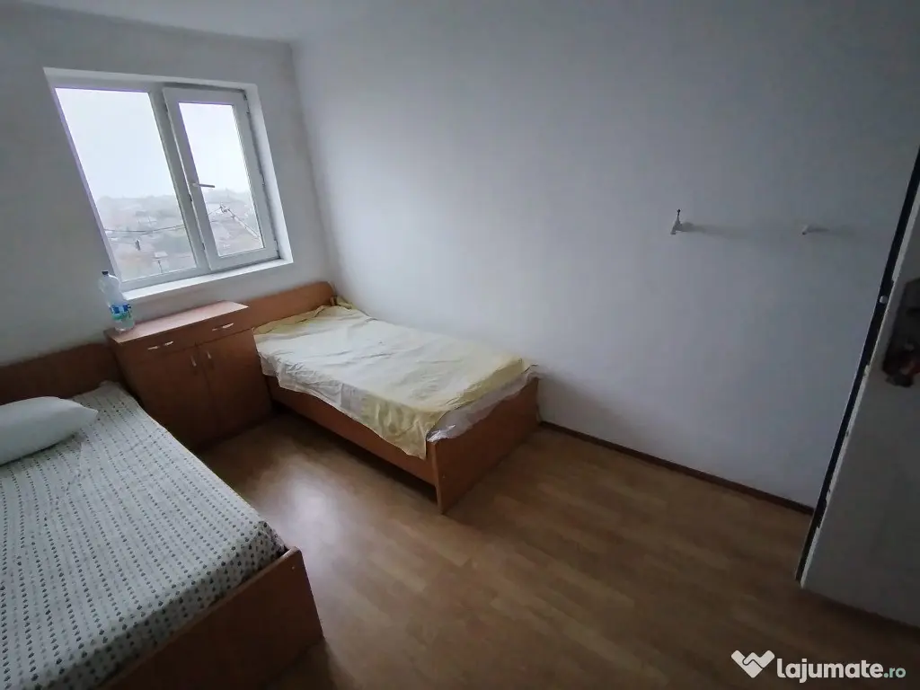 Garsoniera etaj 3 - strada Labirintului !