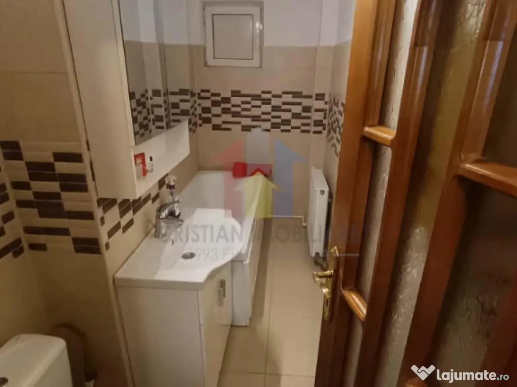 LIBER 3 camere, parter cu balcon 14 m, Semimobilat, Garii