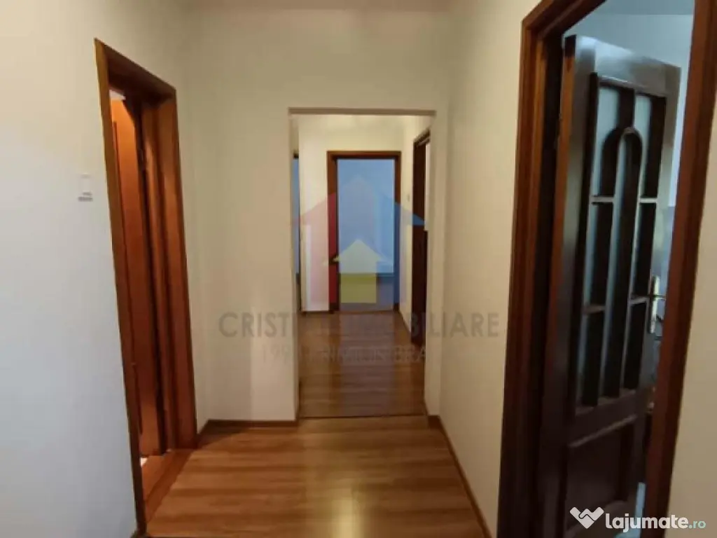 LIBER 3 camere, parter cu balcon 14 m, Semimobilat, Garii