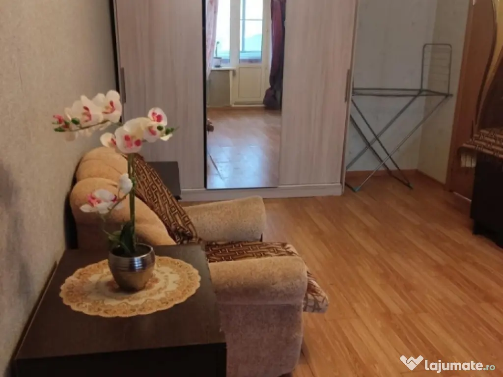 Paratament cu 2 camere de inchiriat in zona Salajan