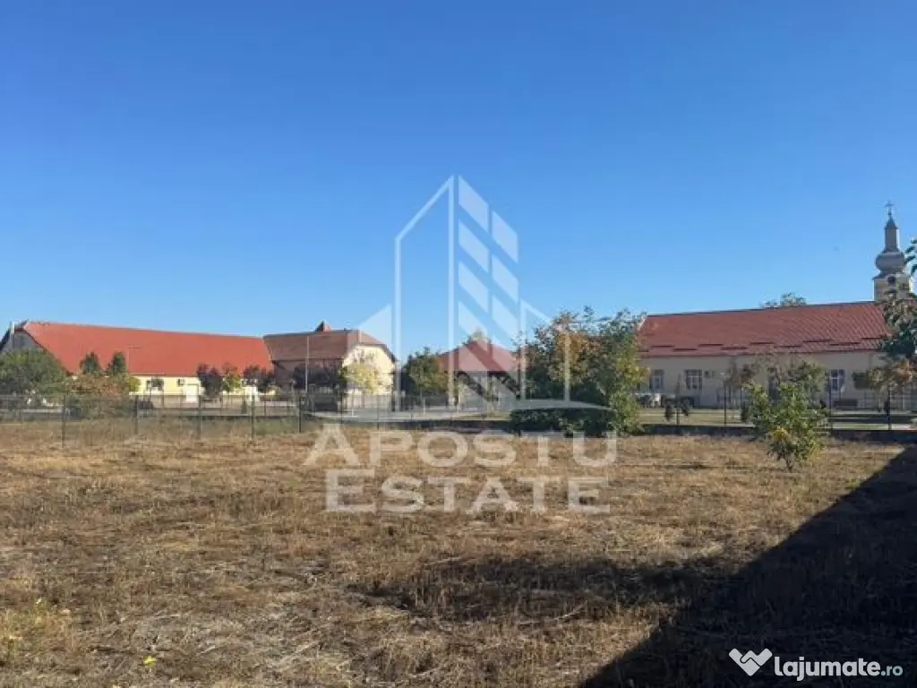 Casa cu teren de 1.600 mp in Checea langa primarie. 