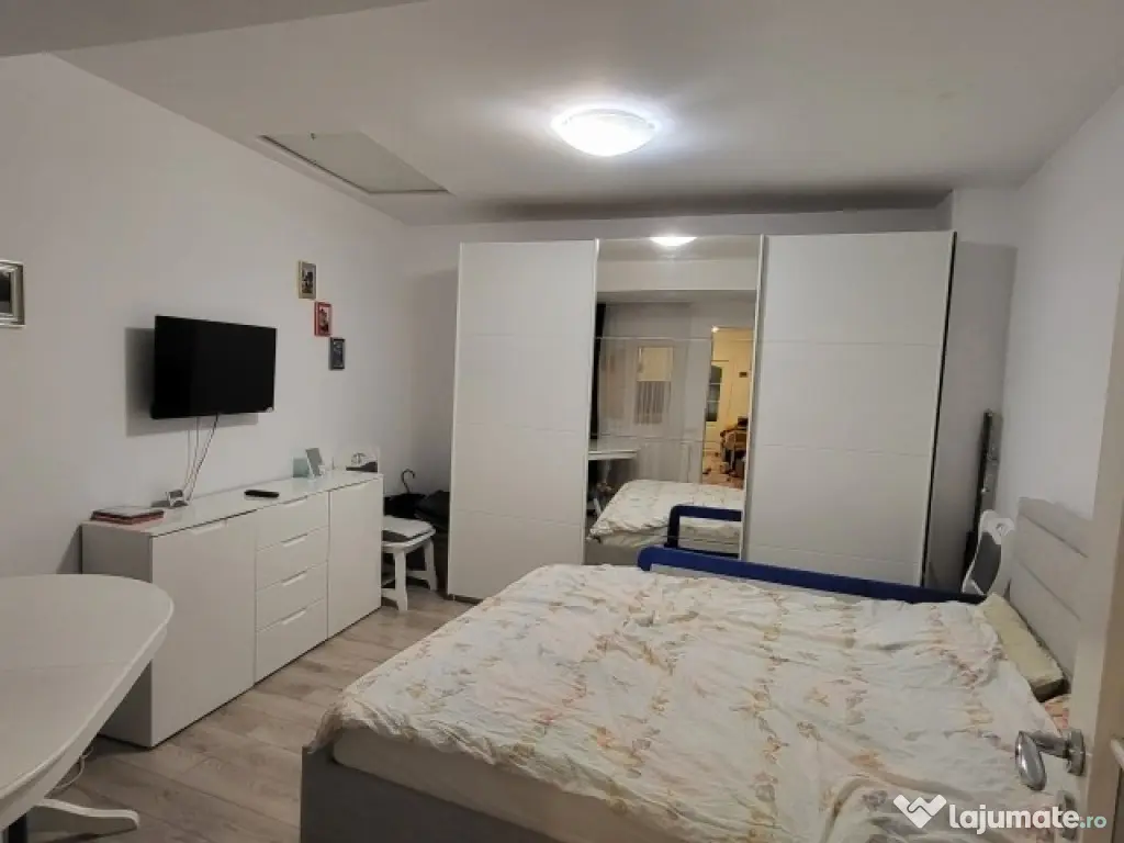 Casa, 4 camere,constructie 1970,teren 259mp,Bucurestii Noi,215.000euro 