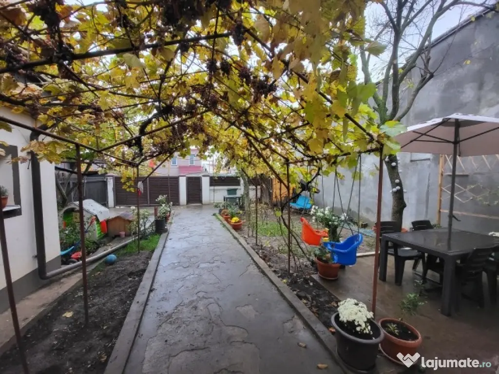 Casa, 4 camere,constructie 1970,teren 259mp,Bucurestii Noi,215.000euro 