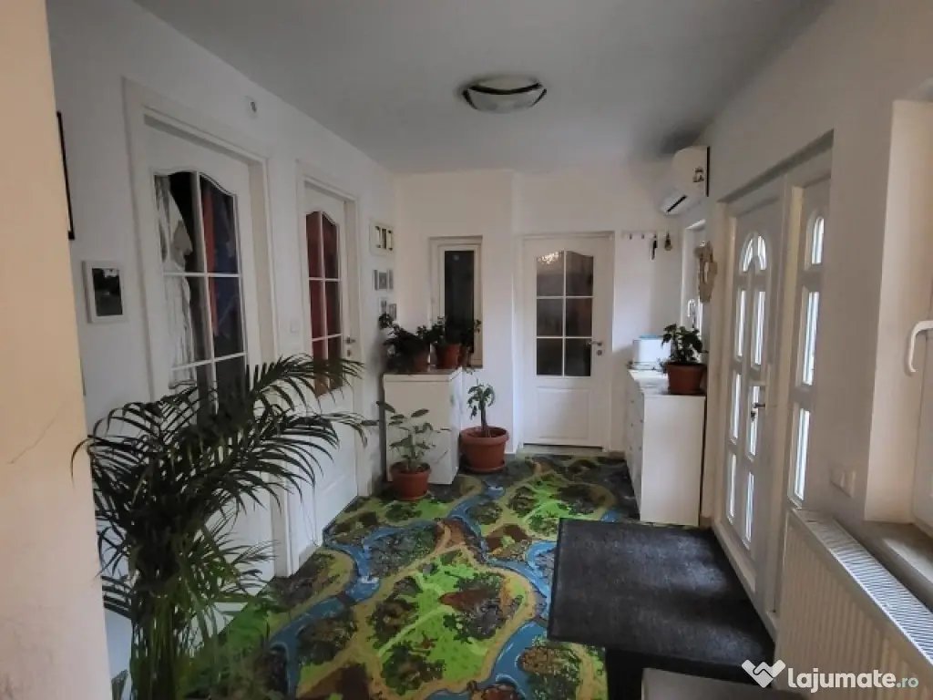 Casa, 4 camere,constructie 1970,teren 259mp,Bucurestii Noi,215.000euro 