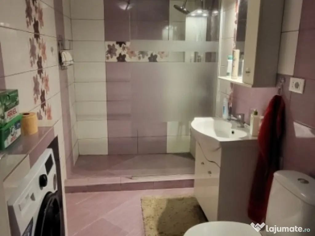 Casa, 4 camere,constructie 1970,teren 259mp,Bucurestii Noi,215.000euro 